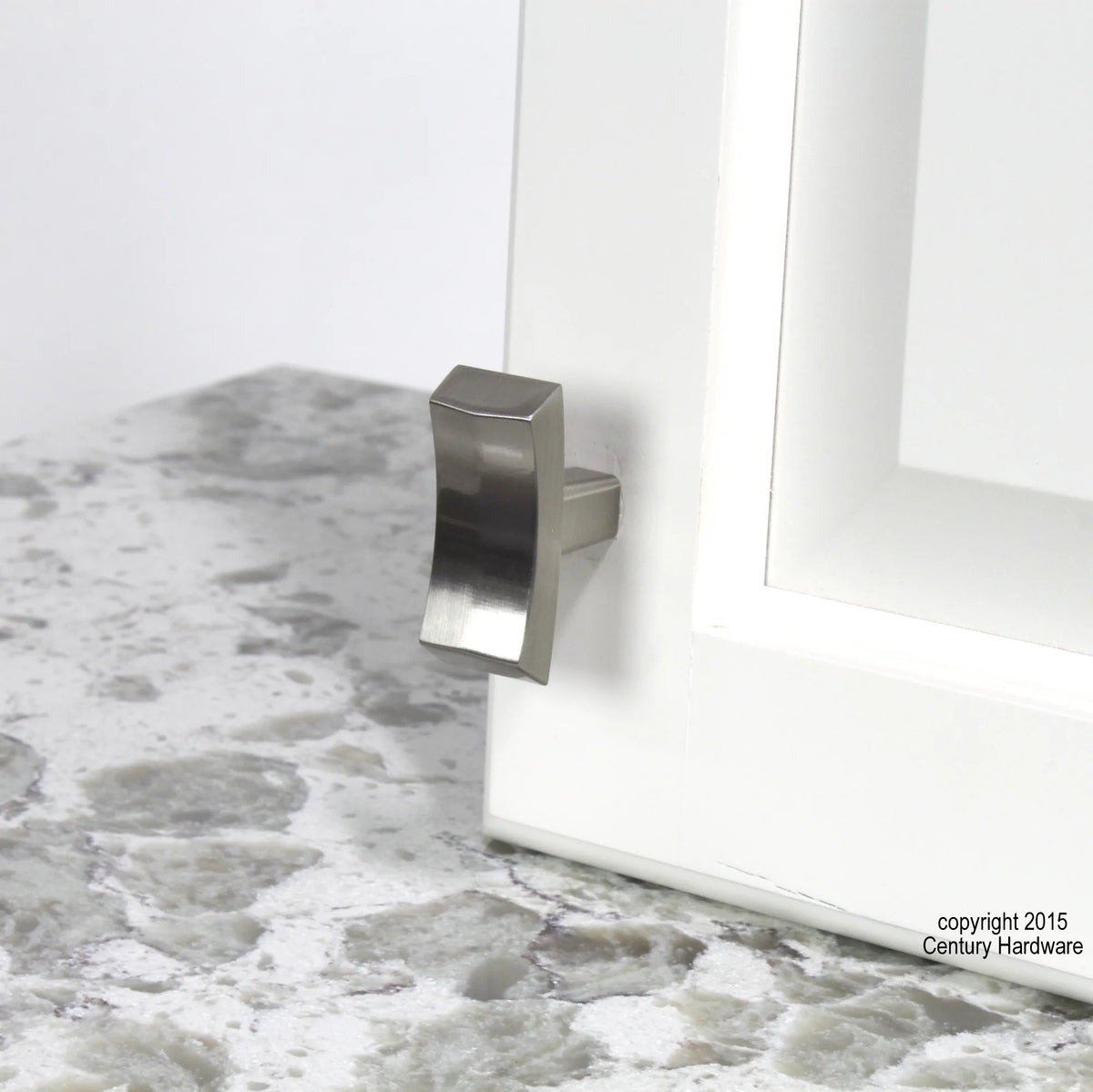 L'arco 1-13/16'' T-Knob