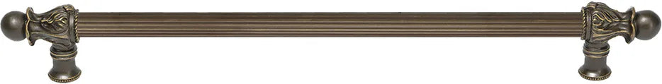 Acanthus 22'' cc with 5/8'' reeded center long pull Romanesque style in Antique Brass. 5554R-3