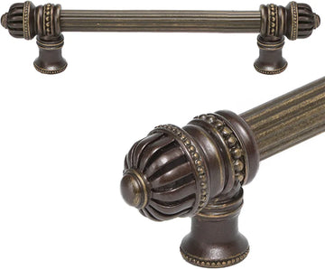 Cricket Cage 6'' cc with 5/8'' reeded center long pull large finial in Antique Brass. 5680R-3