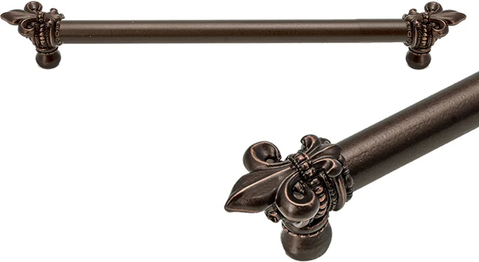 Charlemagne 12'' cc with 5/8'' smooth center long pull with large Fleur De Lys 5712-22
