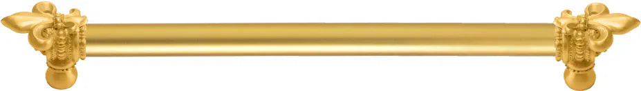 Charlemagne 18'' cc with 5/8'' smooth center long pull with large Fleur De Lys 5713-8