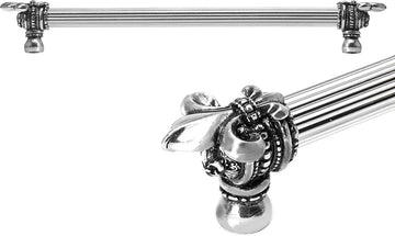 Charlemagne 18'' cc with 5/8'' reeded center long pull with large Fleur De Lys 5713R-9