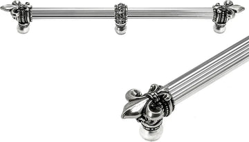 Charlemagne 22'' cc with 5/8'' reeded center long pull with large Fleur De Lys with center brace 5719R-9