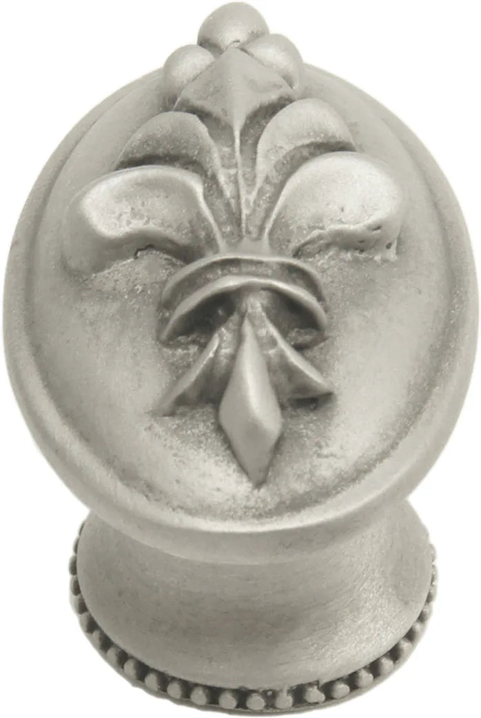 Charlemagne oval knob 588
