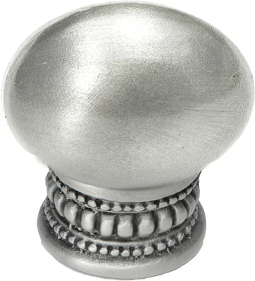 Classic/Beaded Classic large oval knob w/ beaded treatment on bottom 726-11