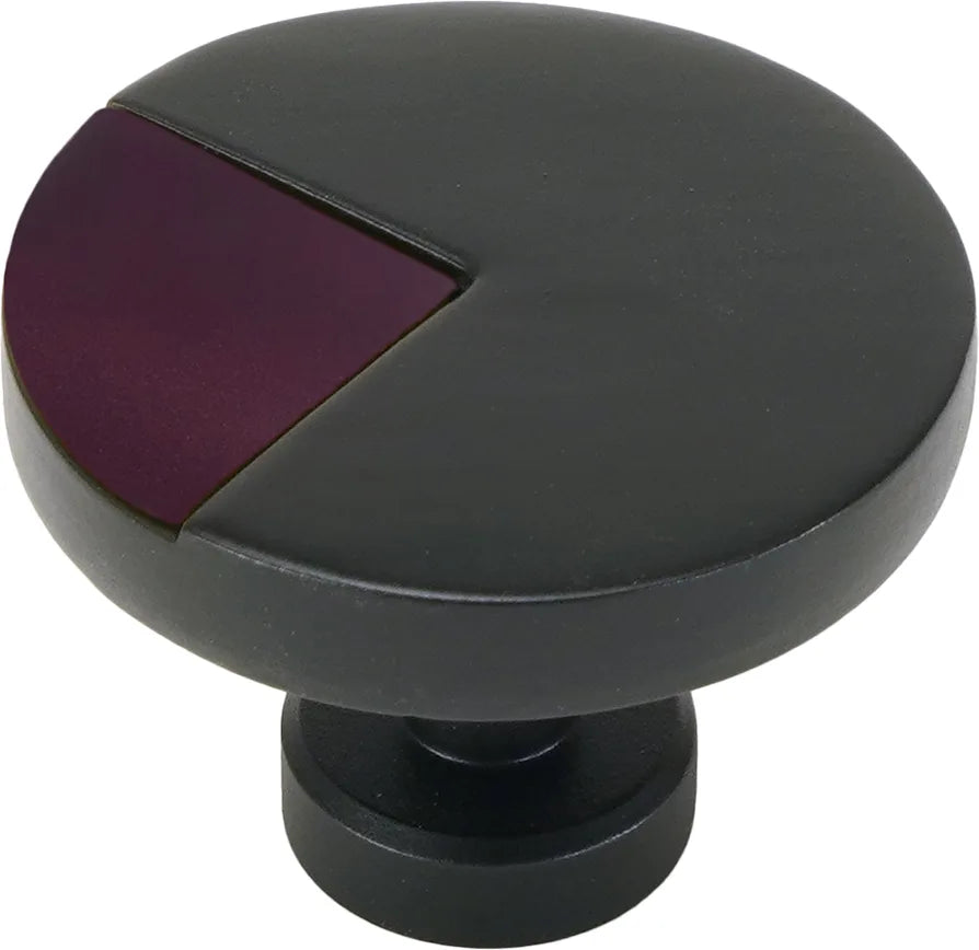 Spectra large round knob in Matte Black finish with Black Cherry 9000-2BCY