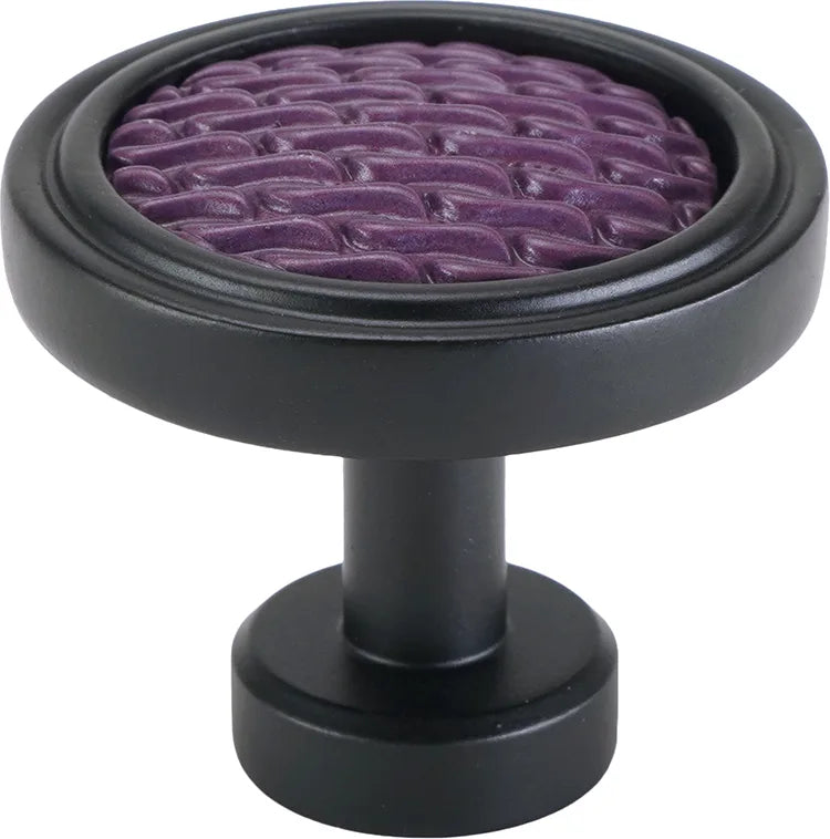 Spectra Waves knob in black and black Cherry finishes 9002BBCY