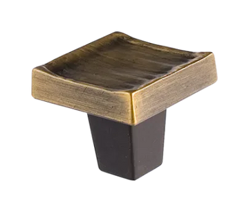 Forged 3 Square Knob 1 1/4'' C-FC304