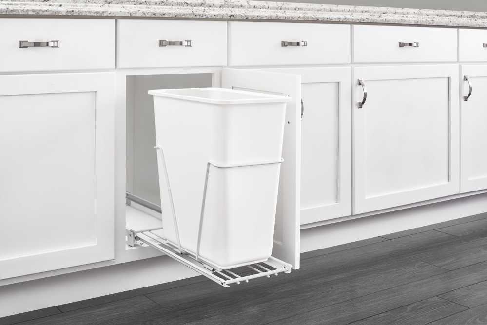Rev-A-Shelf 30 Qrt Pull-Out Waste Container RV-9PB