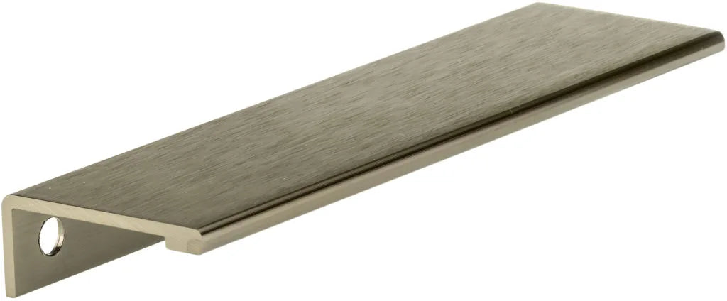 Lincoln Contemporary Aluminum Edge Pull BP9898128CHBRZ