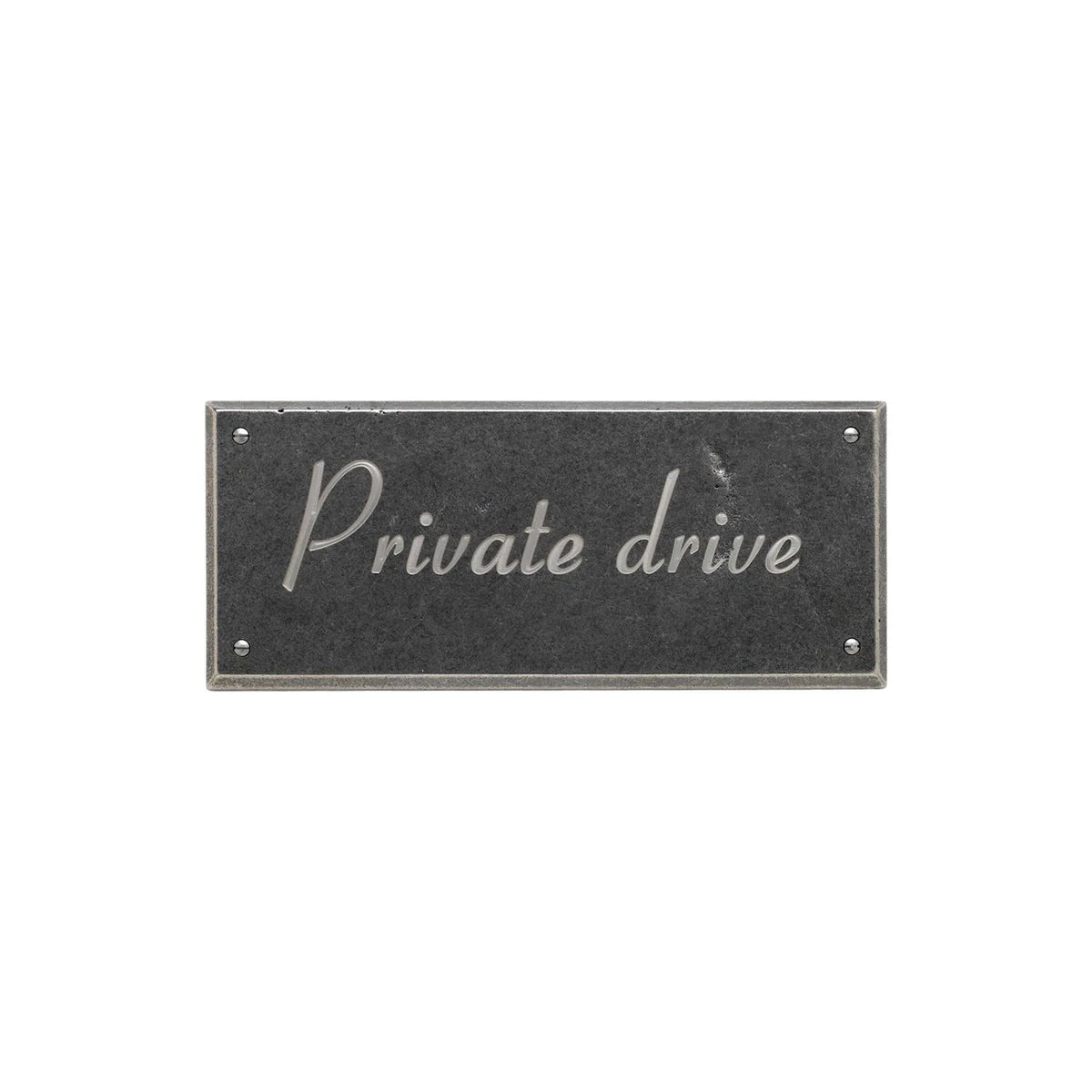 Plaque – Coronet Font