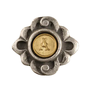 Fountain Initial Knob 843