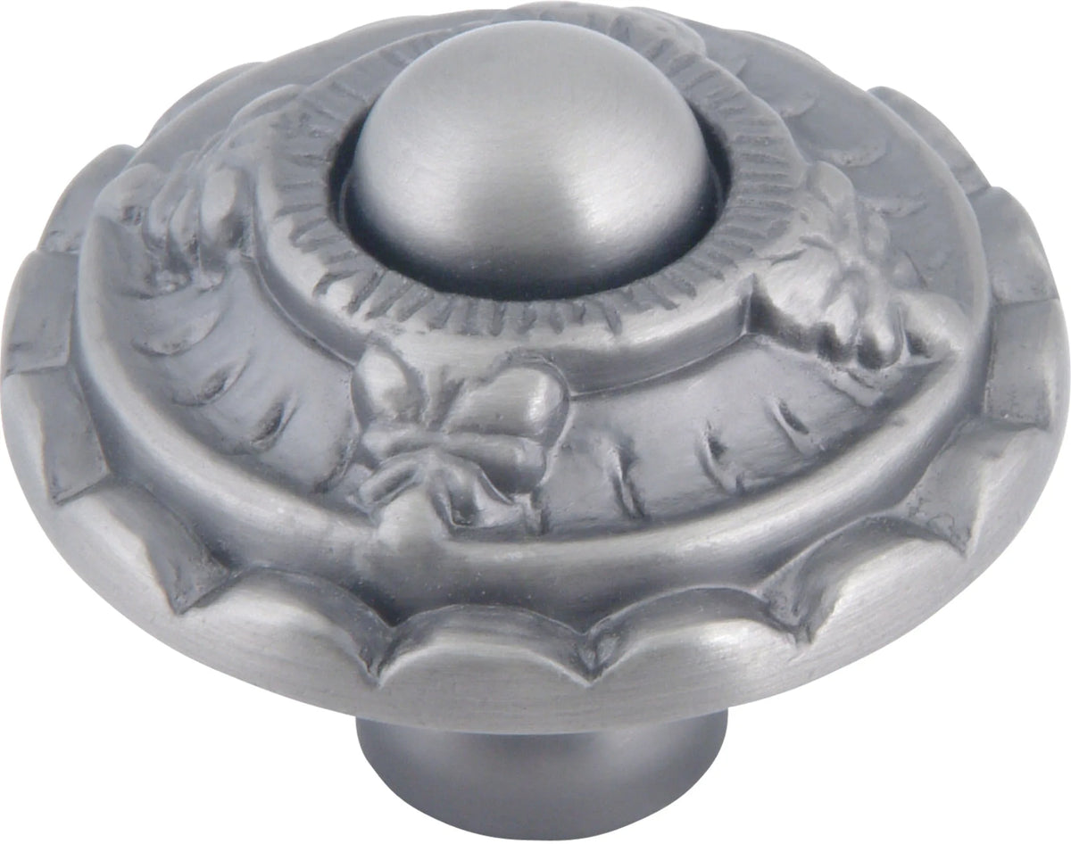 Limited Editions St Michel Knob 1 1/2''