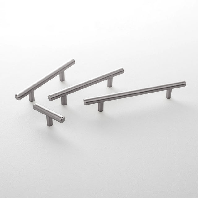 Bar Pulls Collection Pull 18-7/8'' cc Stainless Steel Finish HH074881-SS
