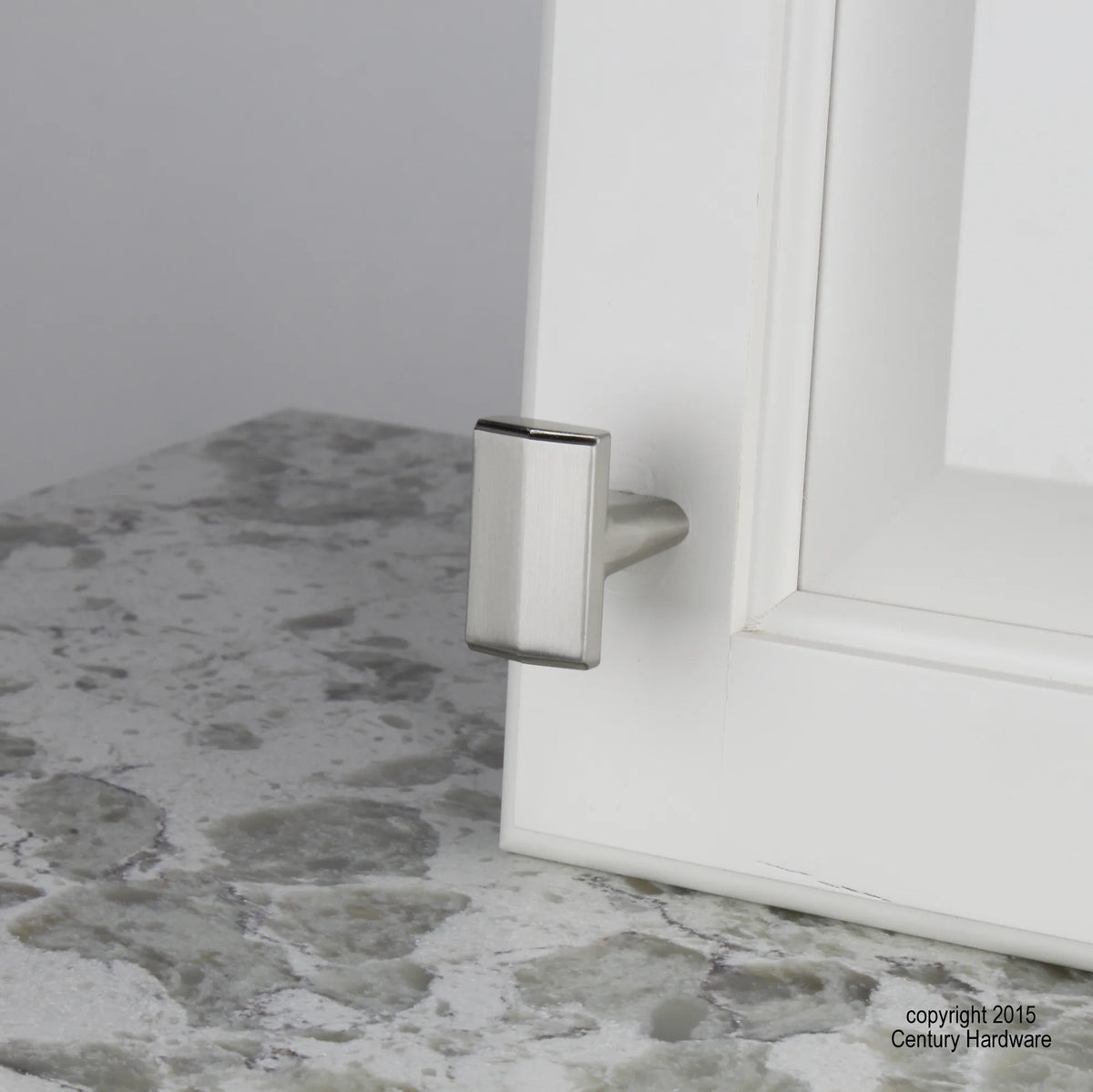 L'attitude 1-7/16'' T-Knob