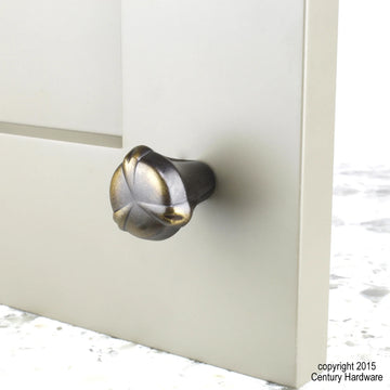 Luna 1-1/8'' Diameter Knob