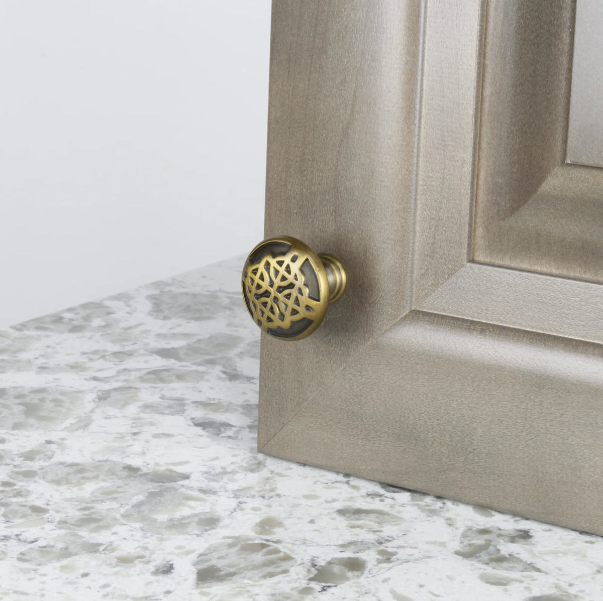 Highlander 1-3/16'' Diameter Knob