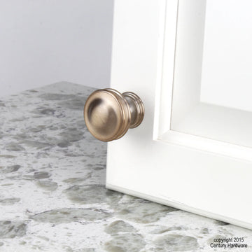 Belvedere 1-3/8in. Champagne Gold Knob 29407-CG