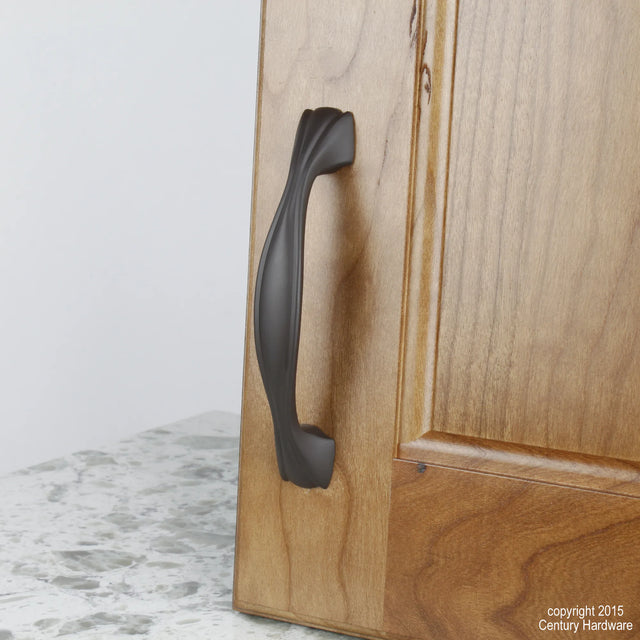 Caledonia 4 in. Oil Rubbed Bronze Pull 29477-OB