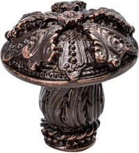 Acanthus med knob Renaissance style with feather scroll foot 1060-22