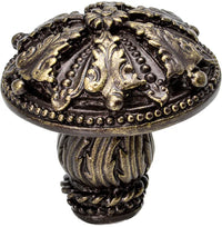 Acanthus med knob Renaissance style with feather scroll foot 1060-3