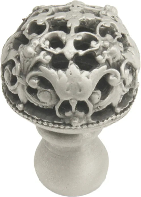 Juliane Grace medium knob full round in Satin. 138-11