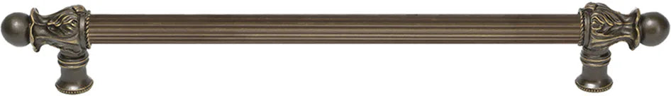 Acanthus 18'' cc with 5/8'' reeded center long pull Romanesque style in Antique Brass. 5553R-3