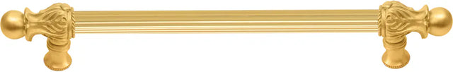 Acanthus 18'' cc with 5/8'' reeded center long pull Romanesque style in Gilded Mercury. 5553R-8