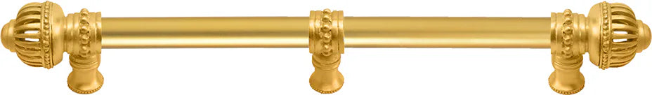 Cricket Cage 18'' cc with 5/8'' smooth center long pull & center brace large finial in Gilded Mercury. 5578-8