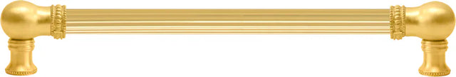 Classic/Beaded Classic 12'' cc w/ 5/8'' reeded center long pull 5662R-8