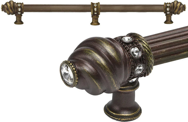 Caché 18'' cc with 5/8'' reeded center long pull & center brace with 16 rivoli Swarovski Clear Crystals in Antique Brass. 5678R-3C