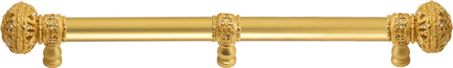 Juliane Grace 18'' cc with 5/8'' smooth center long pull & center brace large finial with Clear Swarovski crystals in Gilded Mercury. 5698-8C