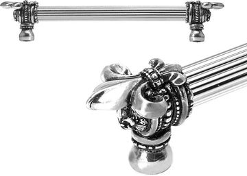 Charlemagne 9'' cc with 5/8'' reeded center long pull with large Fleur De Lys 5711R-9