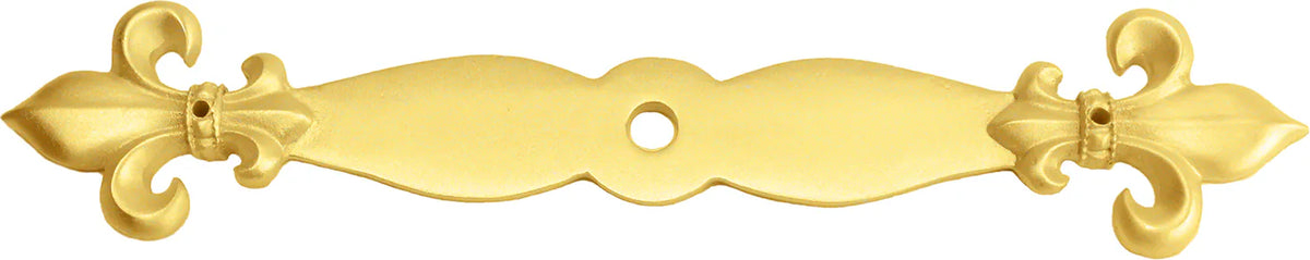 Charlemagne large escutcheon with large Fleur De Lys on ends 583-8