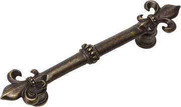 Charlemagne 5'' cc pull with large Fleur De Lys in Antique Brass. 600-3