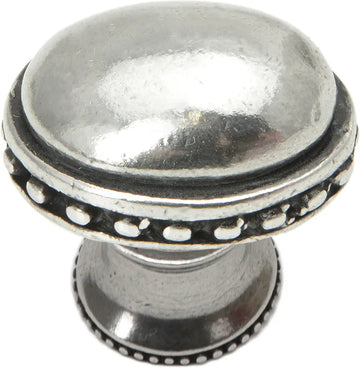 Classic/Beaded Classic large oval knob with beaded rim 713B