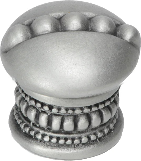 Classic/Beaded Beaded round knob with beaded center and beaded treatment on bottom 801