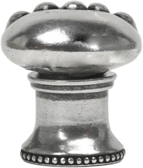 Classic/Beaded Beaded round knob w/ beaded center w/ flared foot 811B-9