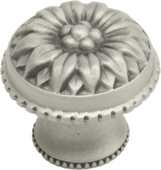 Acanthus large knob with flared foot Rosette style 830B