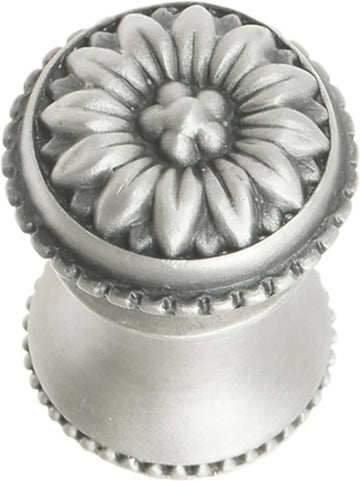 Acanthus small knob with flared foot Rosette style 831B
