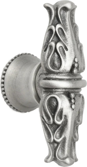 Acanthus leaves large knob with flared foot Romanesque style 836B