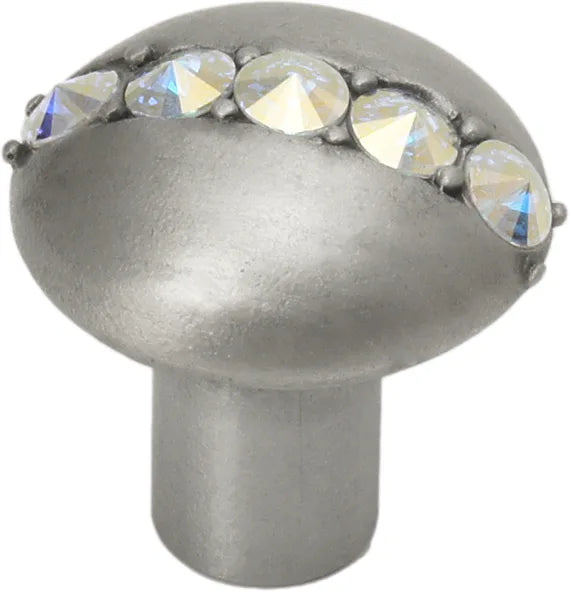 Caché round knob with center of 5 rivoli Swarovski Crystals 874