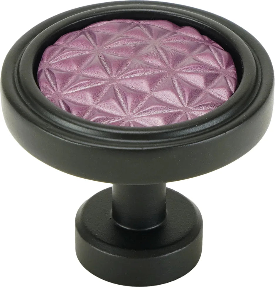 Spectra Origami knob in black and cherry finishes 9001BFP