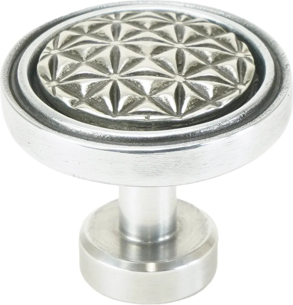 Spectra Origami knob in chrome finish 9001C