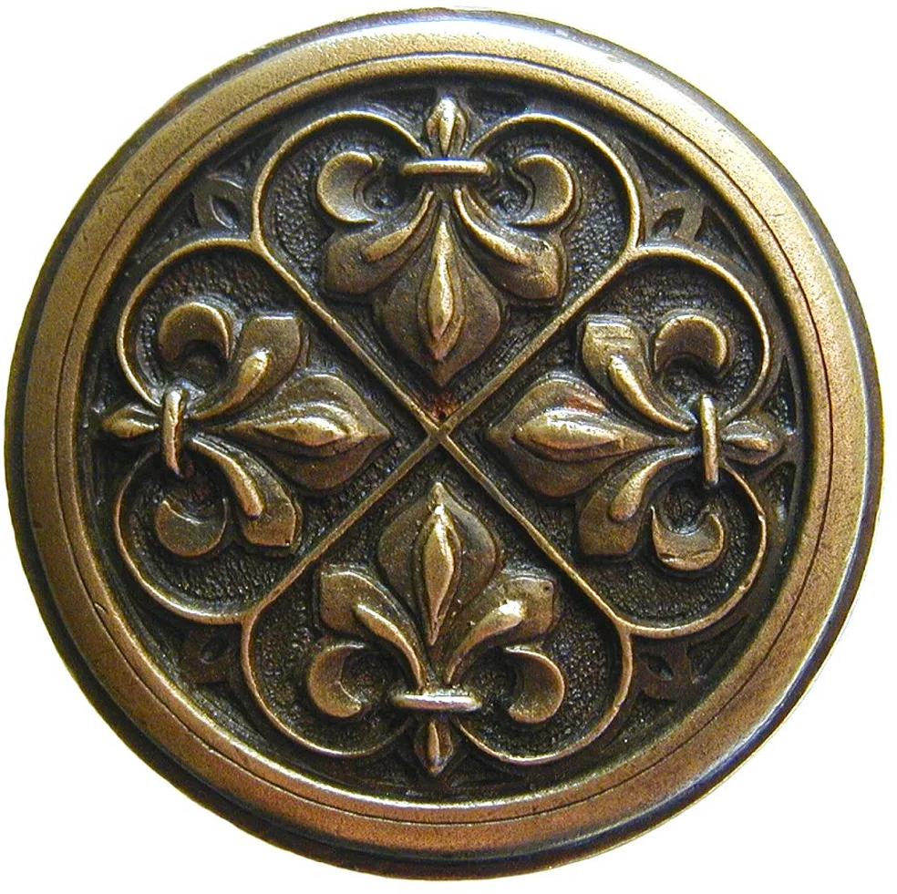 Fleur-de-Lis Knob
