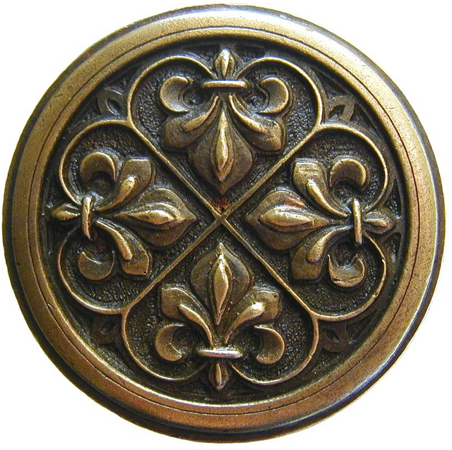 Fleur-de-Lis Knob