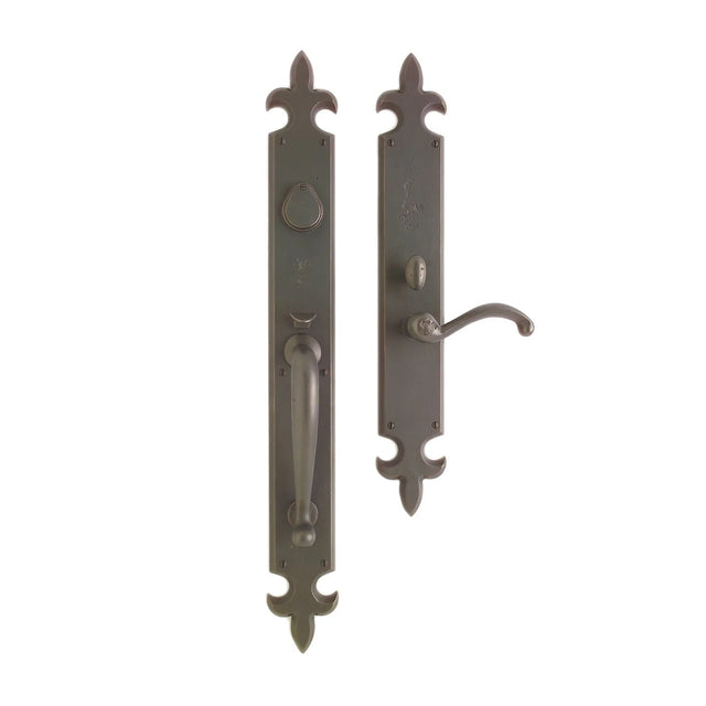 Fleur de Lis Entry Set – 3 1/4″ x 27″ G841