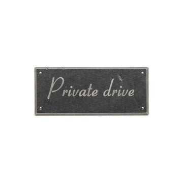 Plaque – Coronet Font