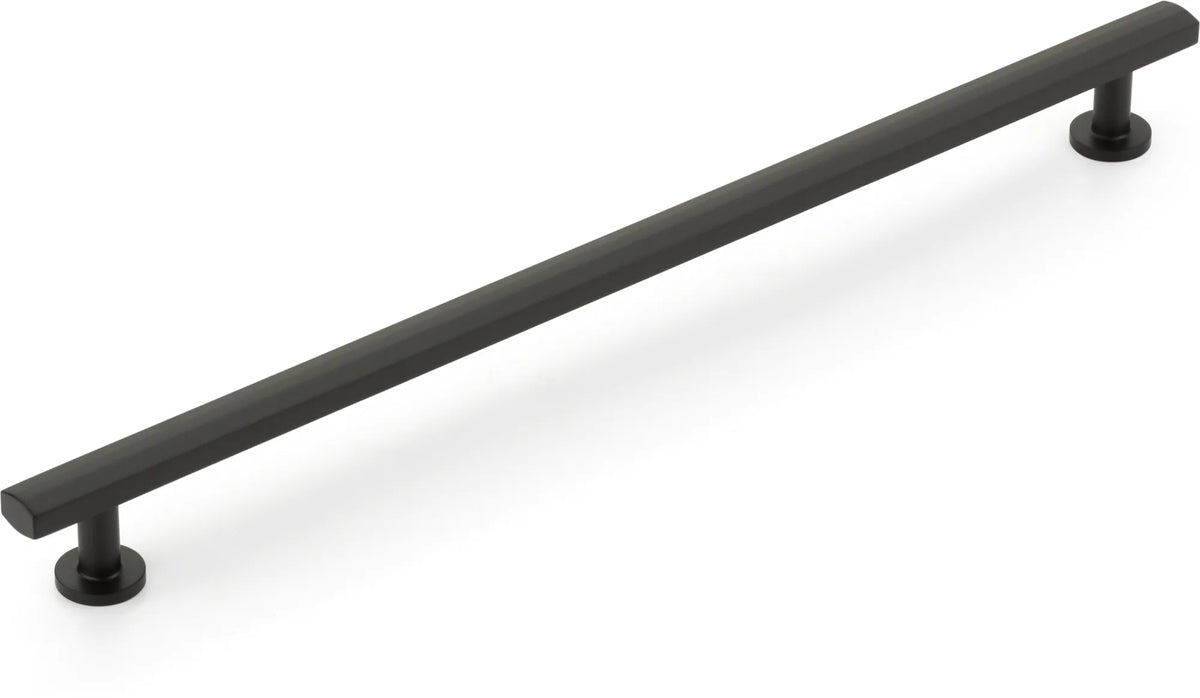 Heathrow Pull, Matte Black, 12'' cc 563-MB