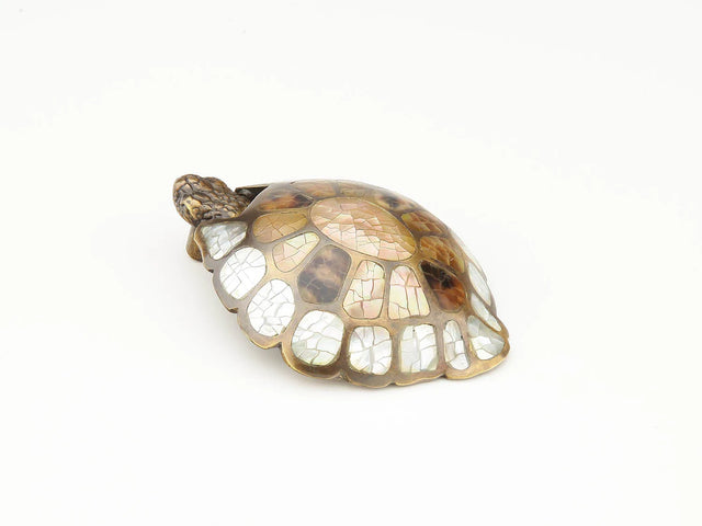 Nature Pull, Turtle Pendant, Mother of Pearl/Penshell, Estate Dover, 2-3/8'' x 3-1/2'' 864-MOP/ED